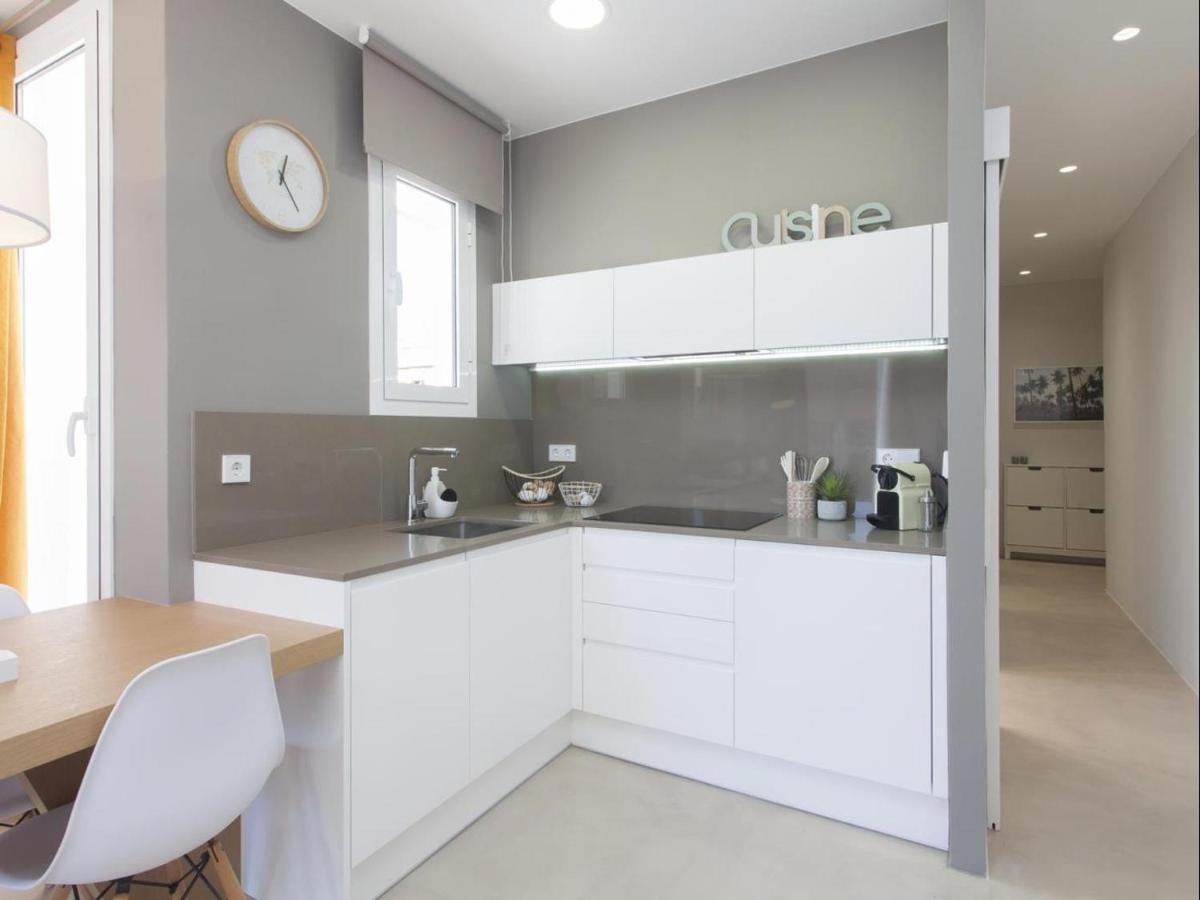 Sunny Playa Apartment Барселона Экстерьер фото
