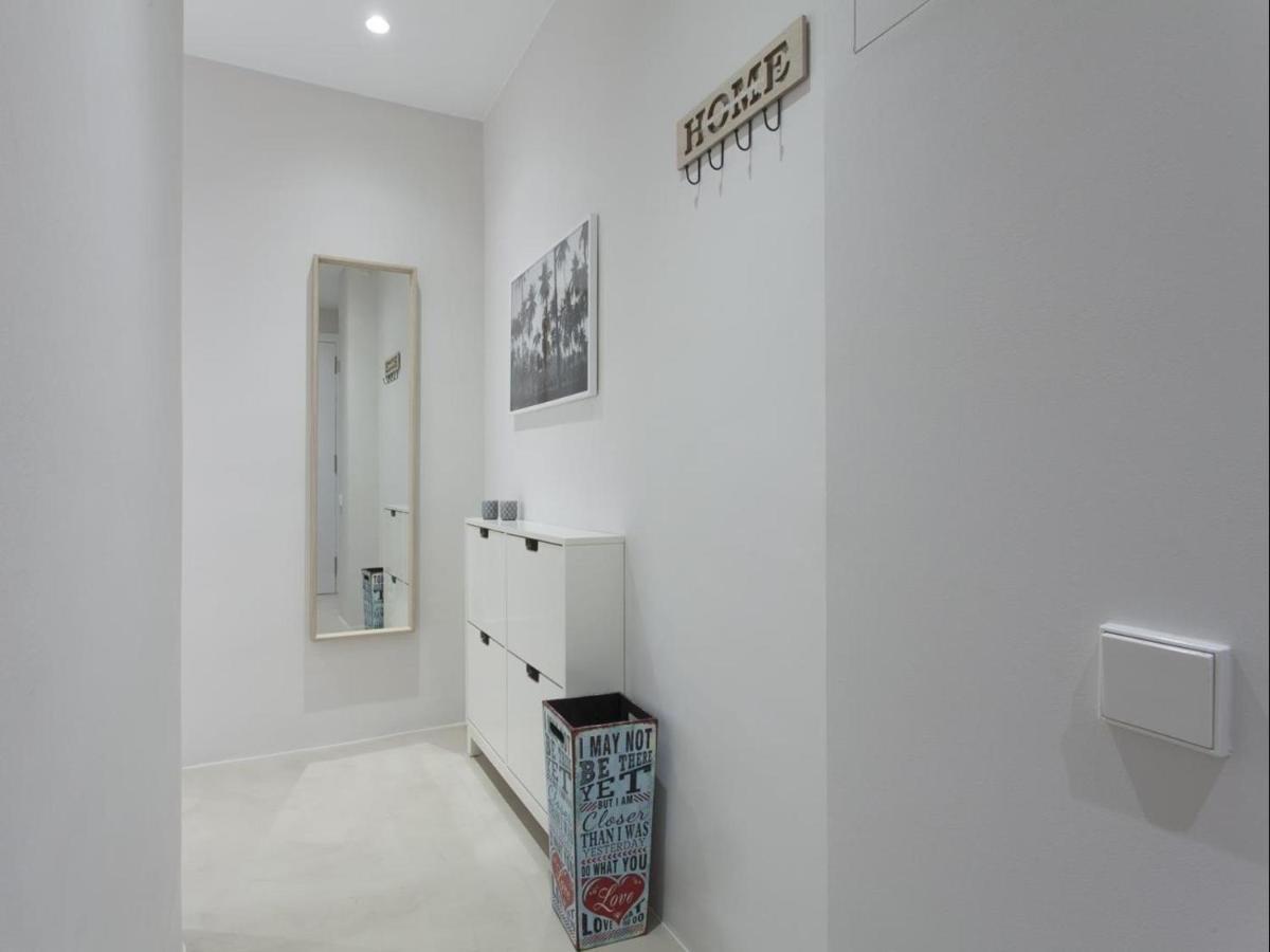 Sunny Playa Apartment Барселона Экстерьер фото